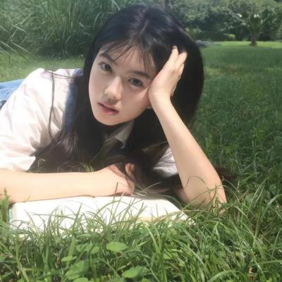 近在咫尺 海报