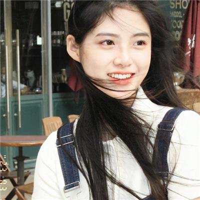 迷雾中的她 海报